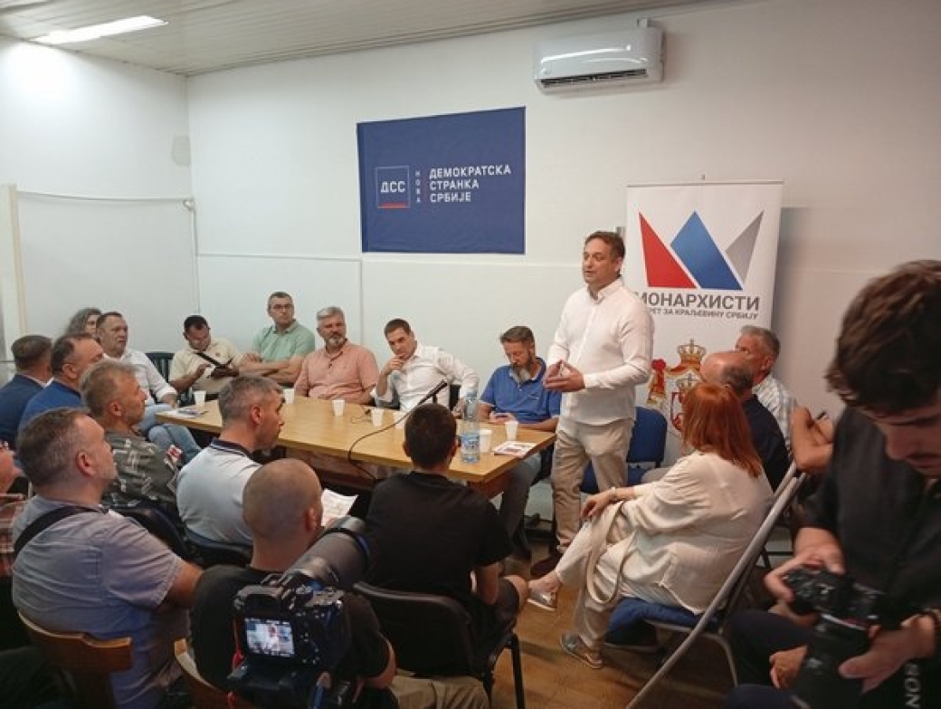 Kako lažni opozicionari i ljudi sistema prodaju rog za sveću